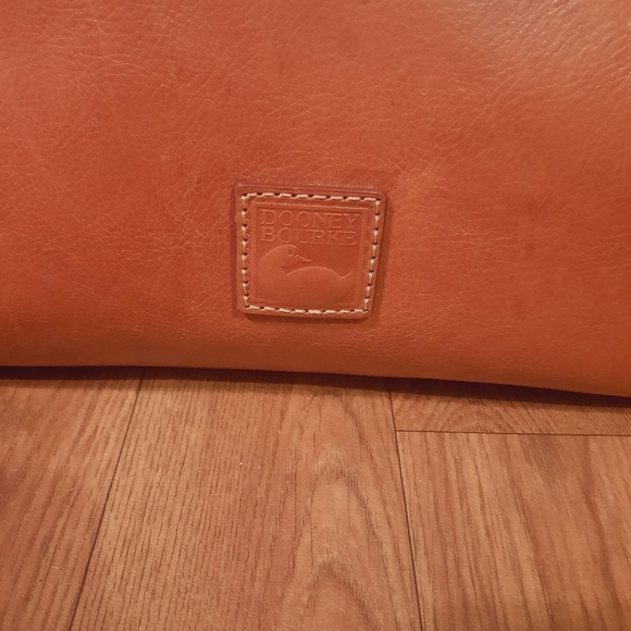 SOLD Dooney & Bourke CASSIDY Hobo - Picture 16 of 16